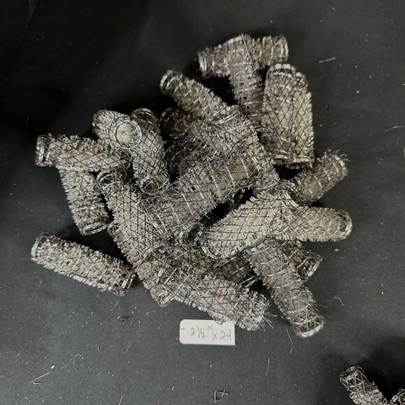 Vintage Lot 60 Wire Brush Mesh Bristle Hair Rollers Curler Metal Clips Perm Rods - Picture 8 of 12